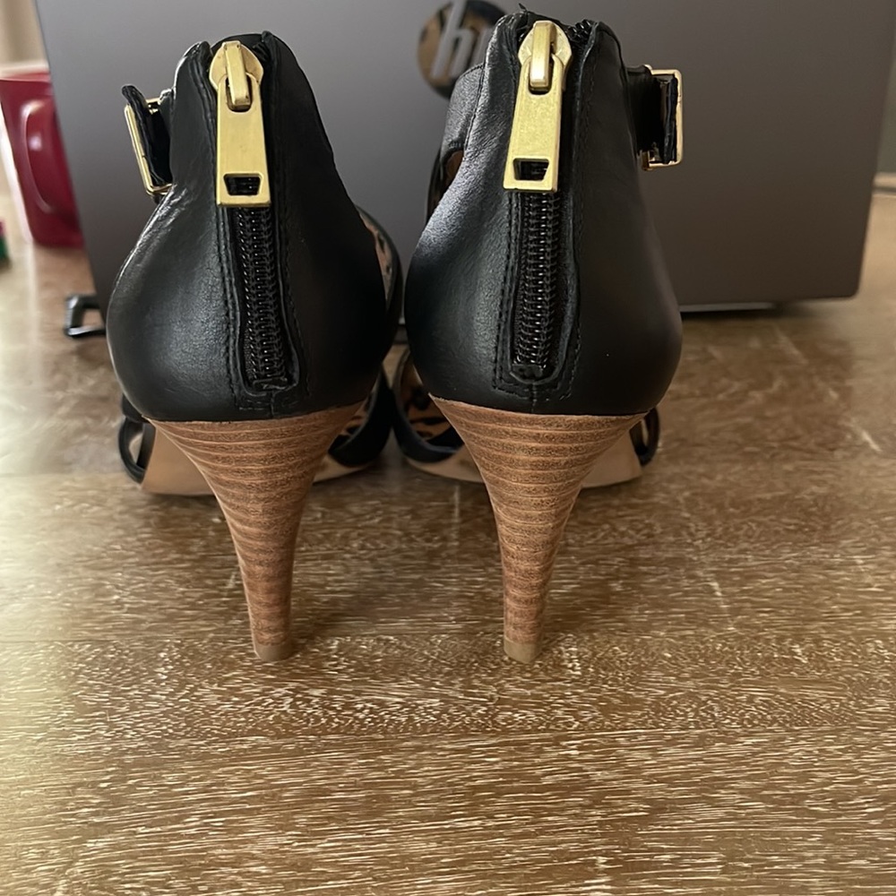 Jessica Simpson heels - Picture 2 of 8